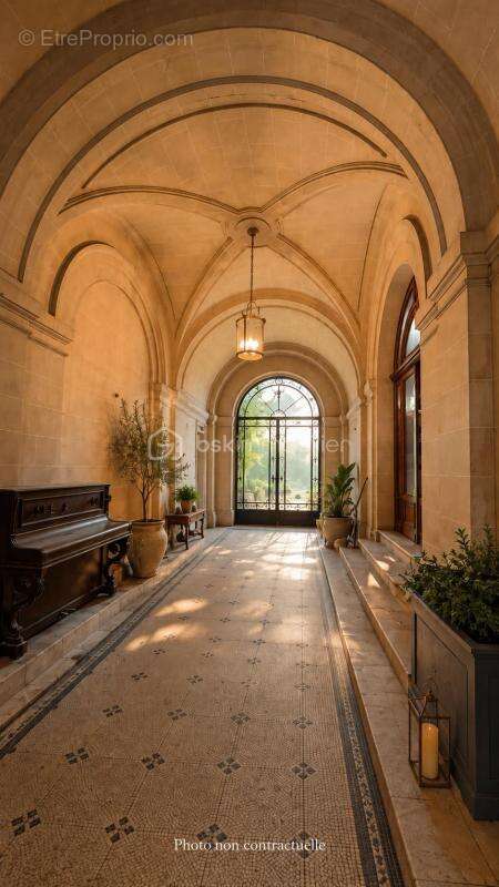 Hôtel particulier d’exception – Plus de 700 m² exploitables – Reims Centre Historique - photo 4