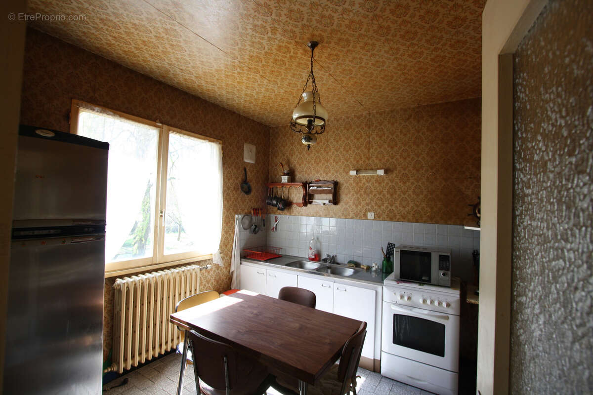 BOULLERET, pavillon des années 80 - photo 10