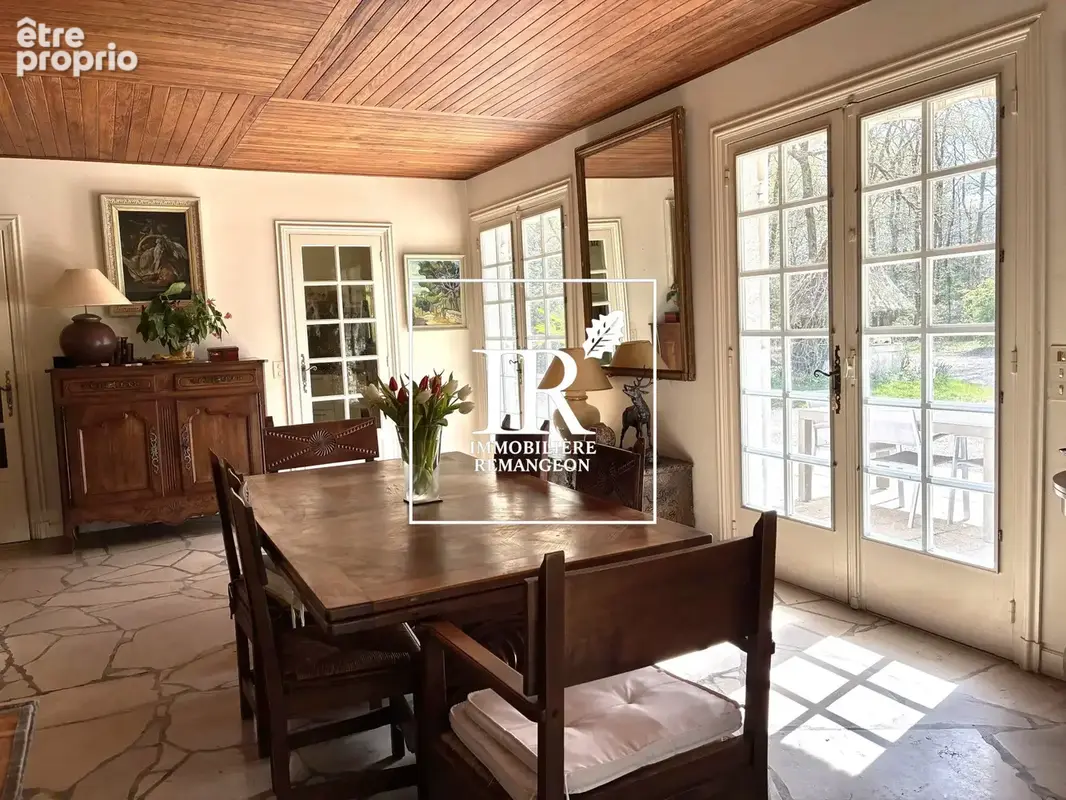 Maison 210 m² à Pierrefitte-Sur-Sauldre  - photo 2