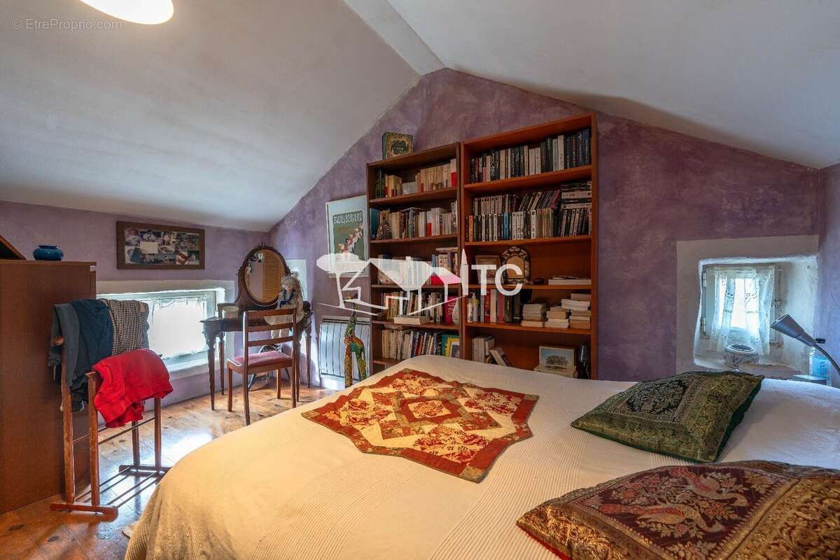 Maison à SAINT-PAUL-LE-JEUNE