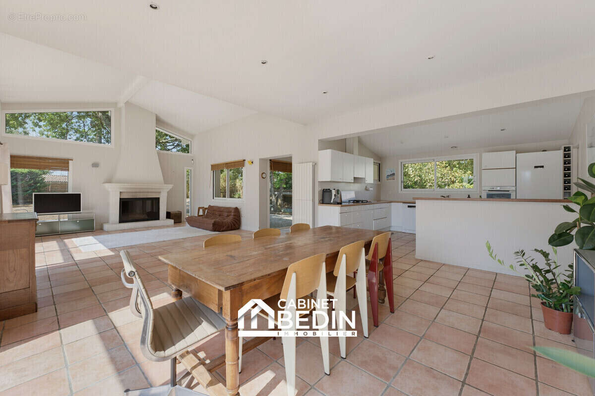 Maison 153 m² à La Brede  - photo 5