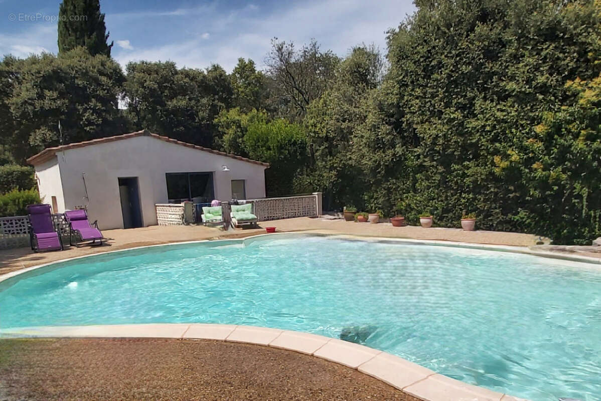 Maison à SAINT-BAUZILLE-DE-MONTMEL