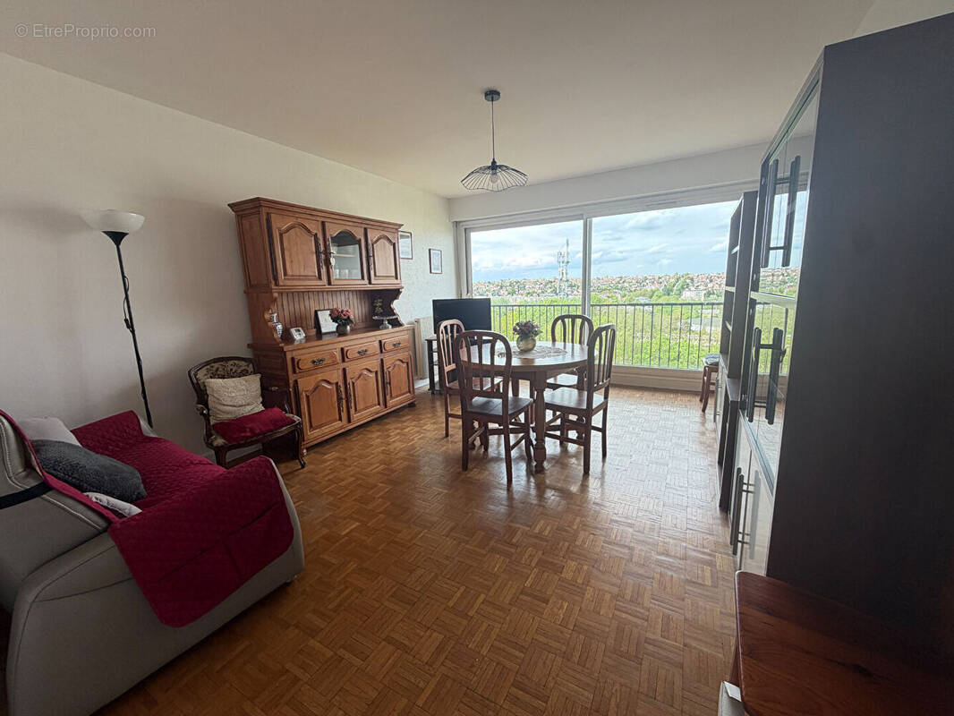 Appartement à VIRY-CHATILLON