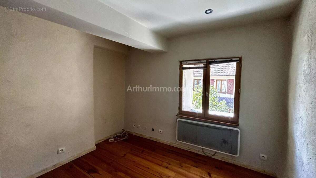 Maison à BOUVESSE-QUIRIEU