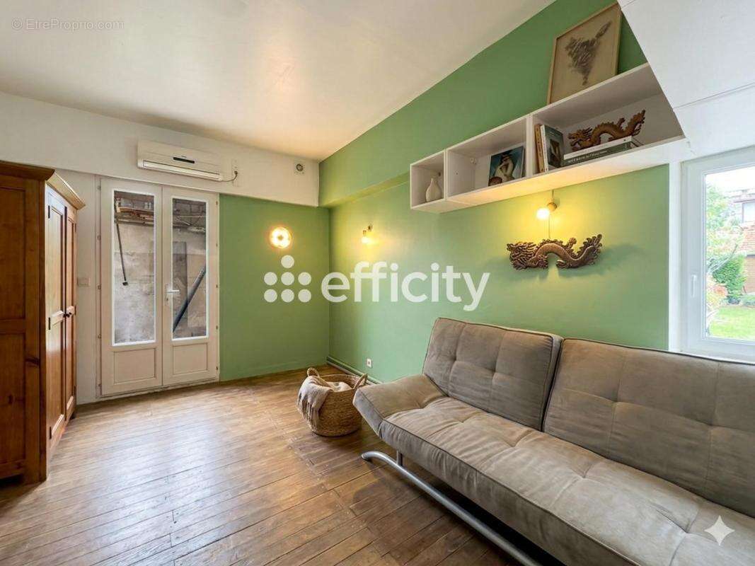 Appartement 260 m² à Berre-L'etang  - photo 3