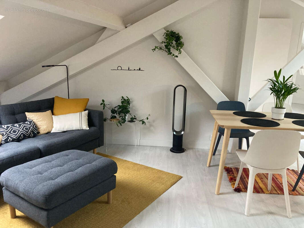 Appartement à LIMOURS