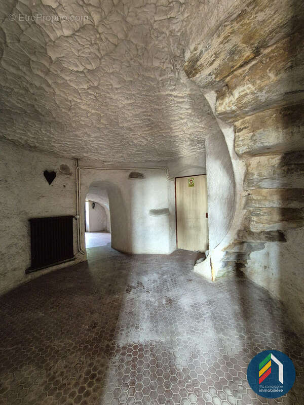Maison à POUZAUGES