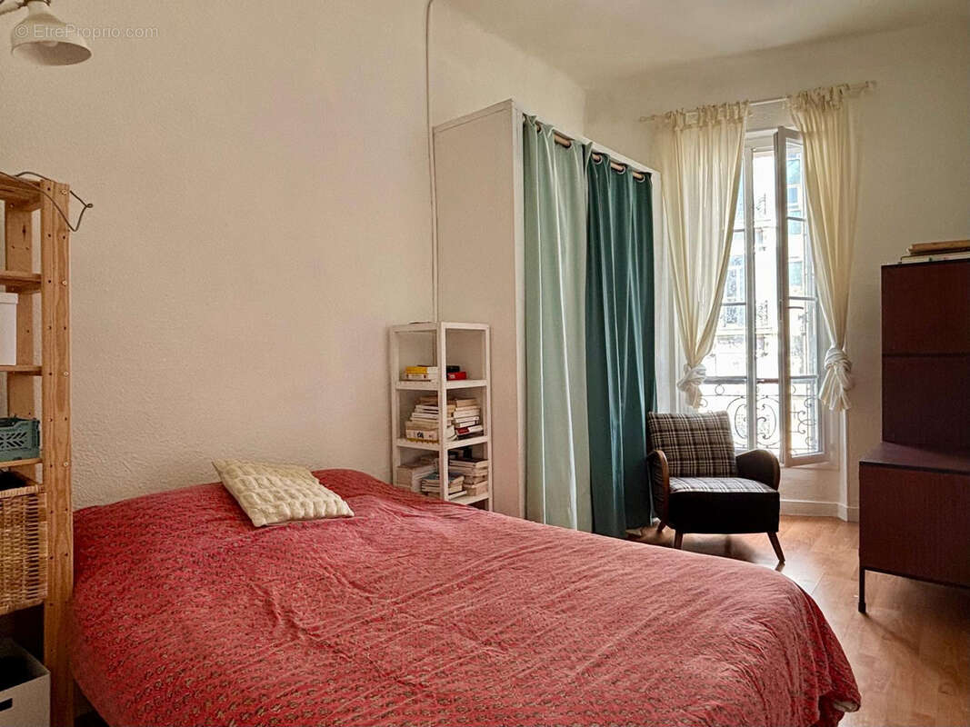 Appartement à MARSEILLE-6E