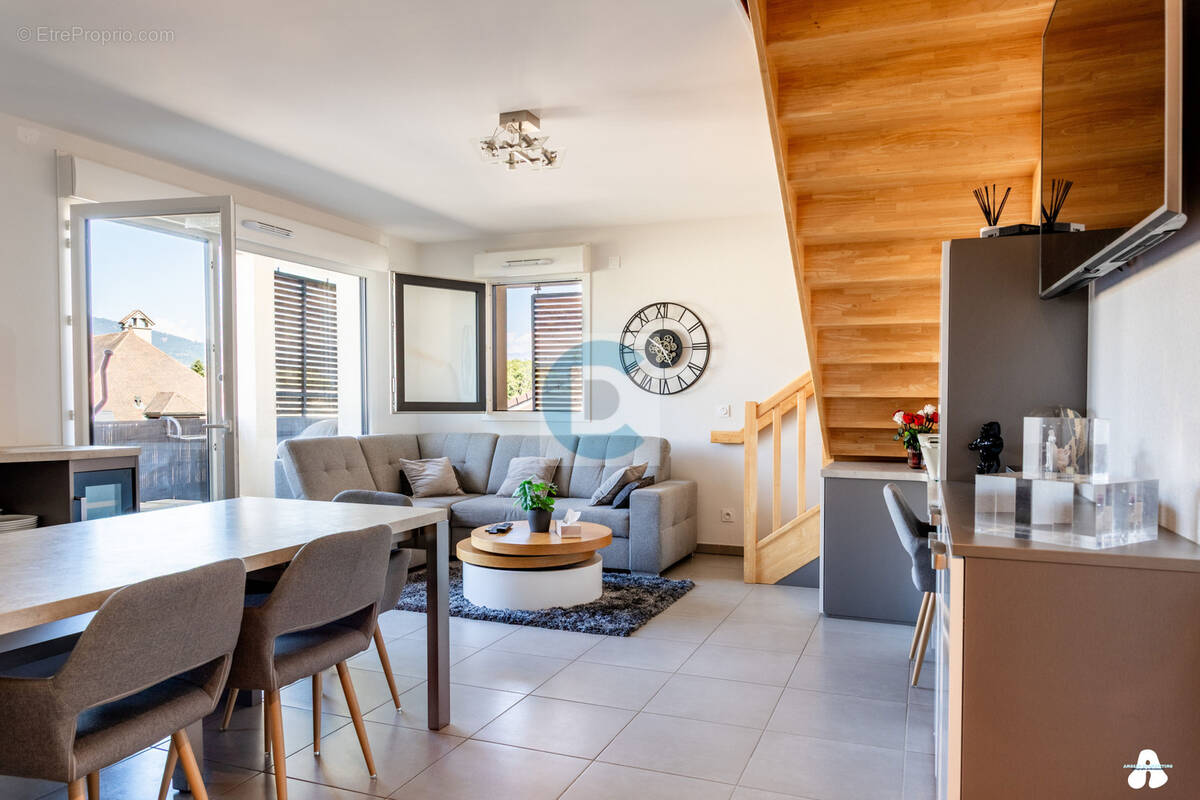 Appartement à ARTHAZ-PONT-NOTRE-DAME