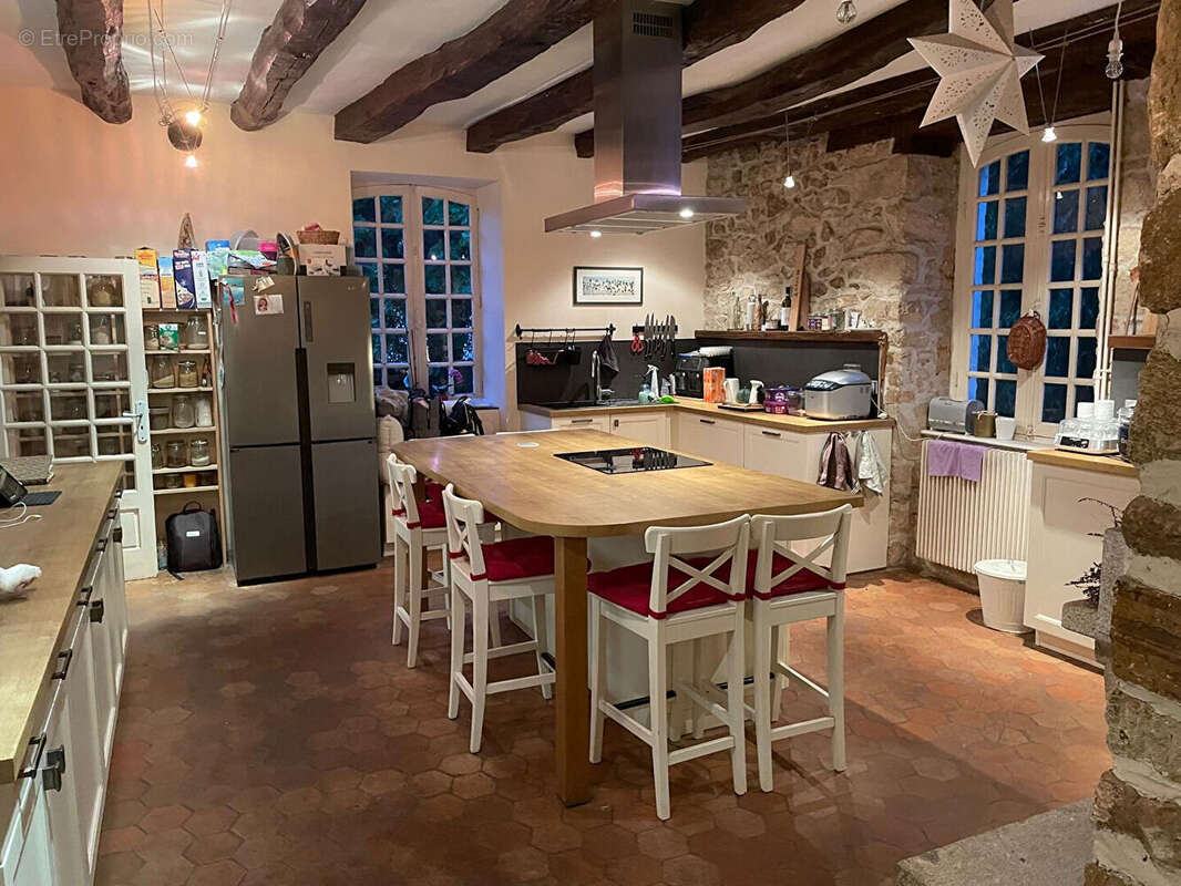 Maison à CHATEAU-CHERVIX