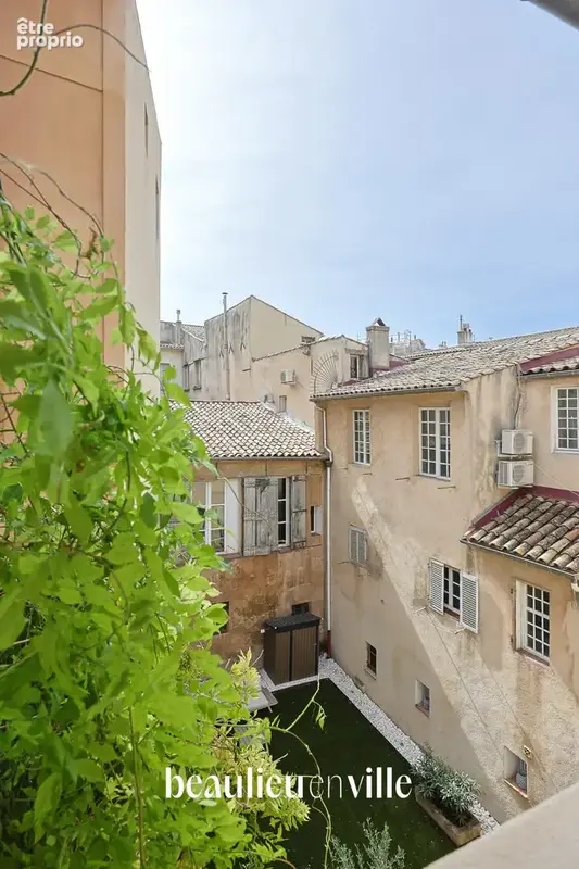 Centre historique - appartement t3 - 61m2 - 385 000 € - photo 9