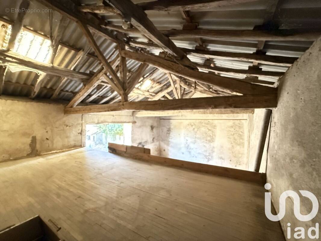 Photo 1 - Maison à VOUILLE