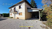 Maison à MONNET-LA-VILLE