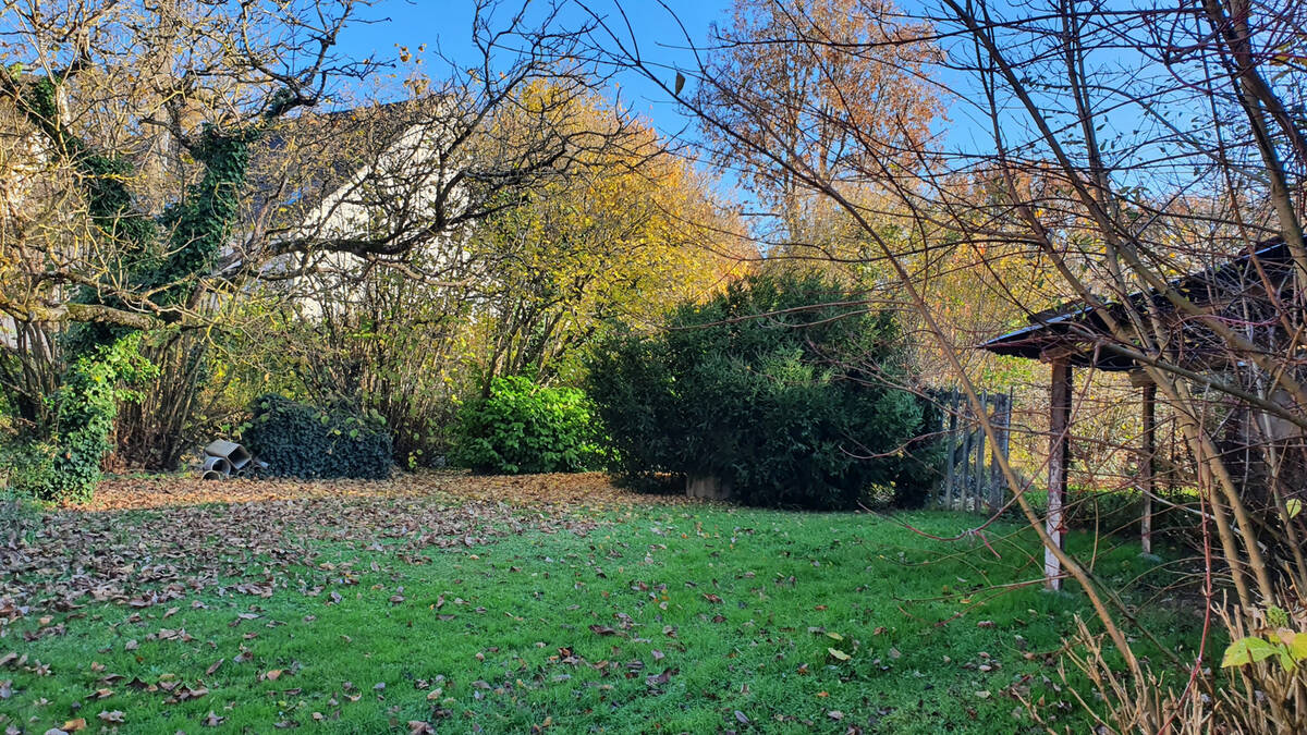 Maison à NOYAL-CHATILLON-SUR-SEICHE