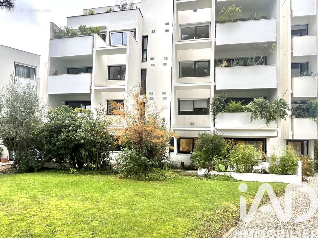Appartement 84 m² à Bordeaux  - photo 2