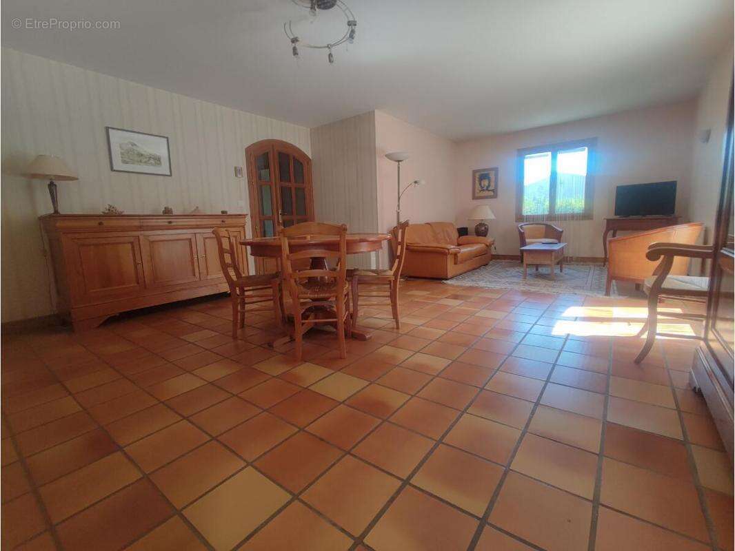 Maison à TALMONT-SAINT-HILAIRE