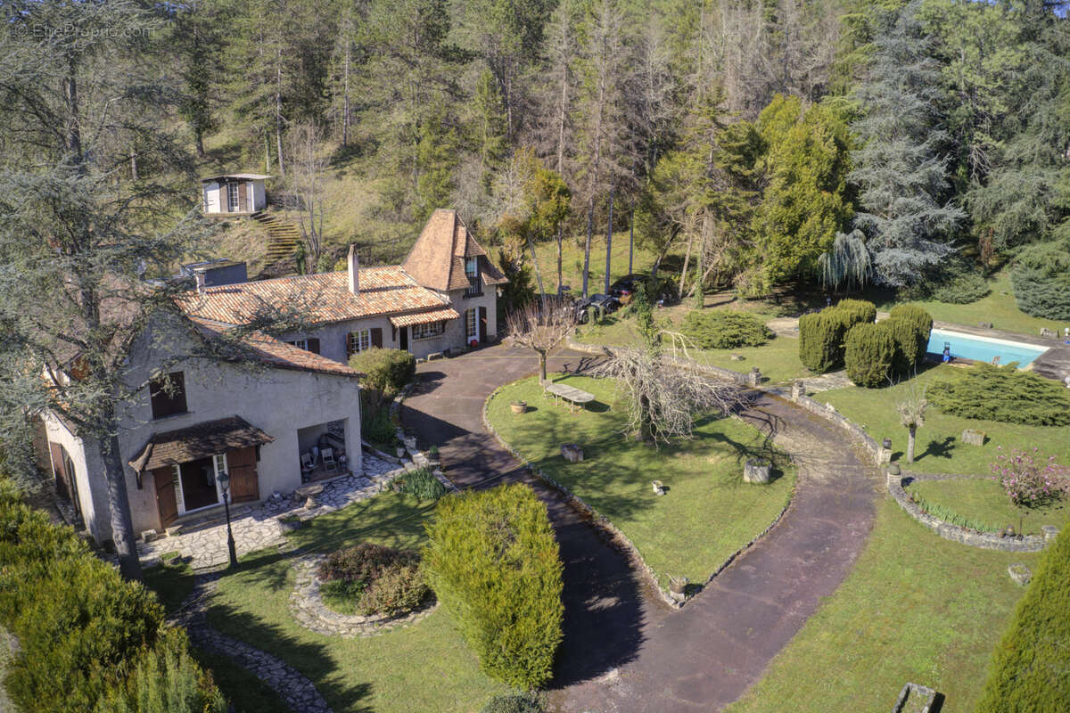 Maison à SAINT-LAURENT-SUR-MANOIRE