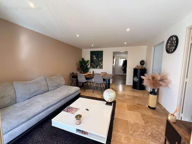 Appartement à vendre 3 pièces SAINTE MAXIME (83) - photo 9