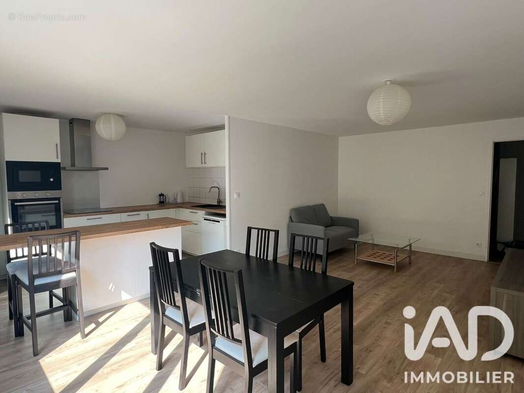 Appartement 83 m² à Saint-Sebastien-Sur-Loire  - photo 2