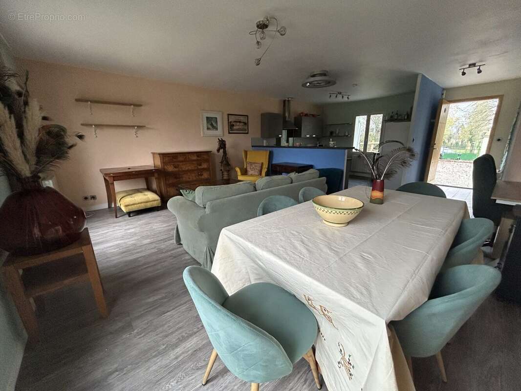 Maison à LOUVIERES-EN-AUGE