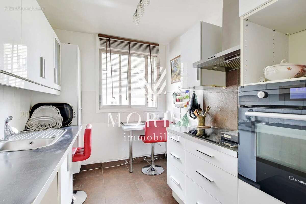 Appartement à PARIS-20E