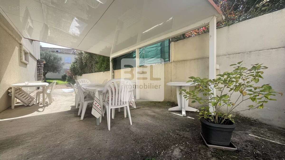 Maison à BAGNOLS-SUR-CEZE