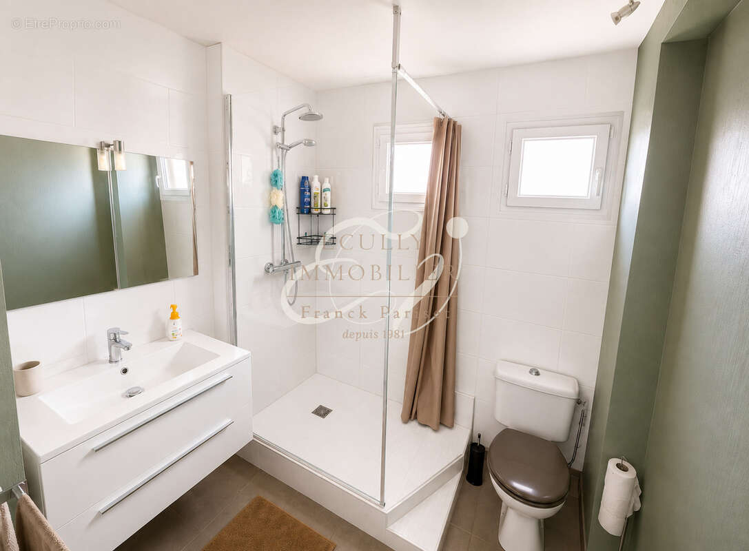 Appartement à L'ARBRESLE