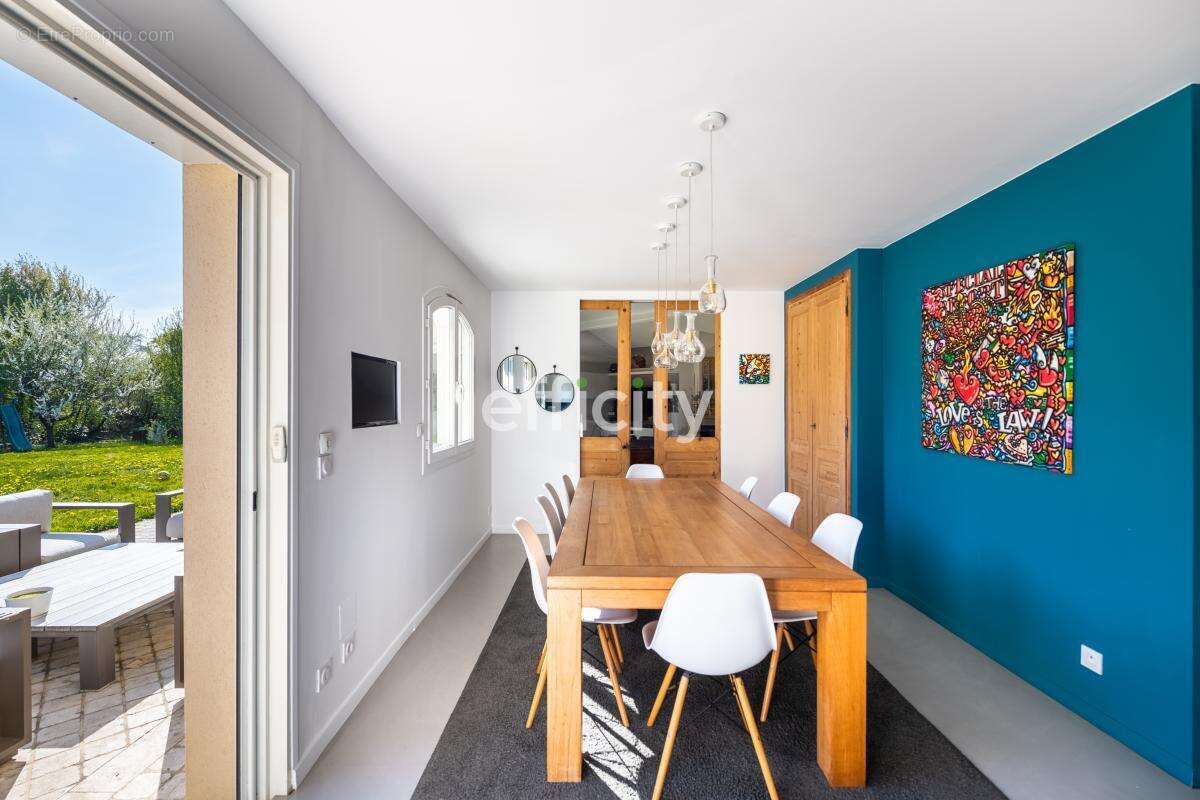 Maison à SAINT-CYR-AU-MONT-D'OR