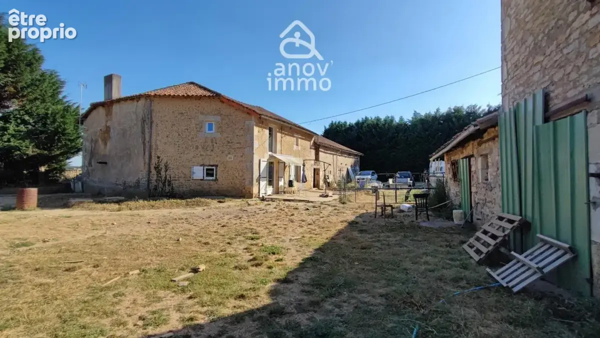 Corps de ferme - Maison, granges, terrasses et jardin - photo 2