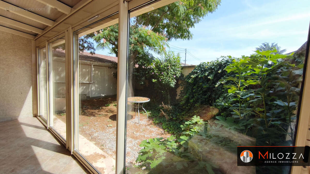 Appartement Heyrieux 4 pièce(s) 114.9 m2 - photo 6