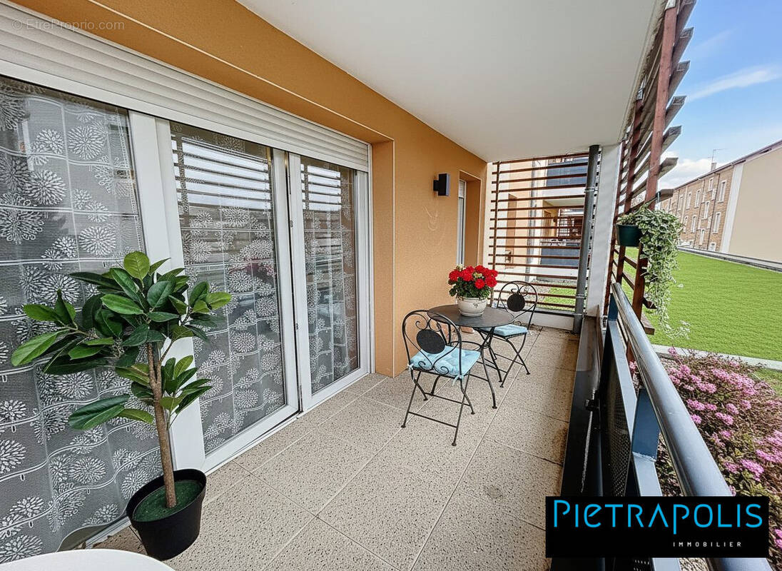Appartement à JASSANS-RIOTTIER