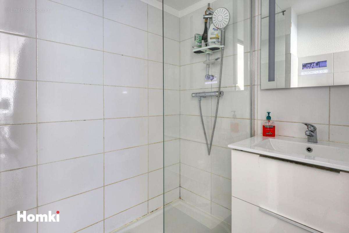 Appartement à SIX-FOURS-LES-PLAGES