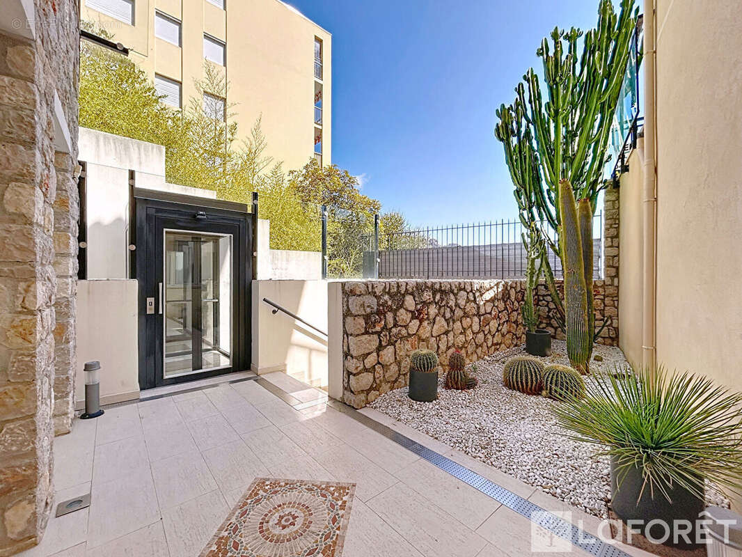 Appartement à MENTON