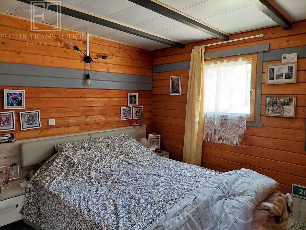 Maison sur 1200 m² - photo 9