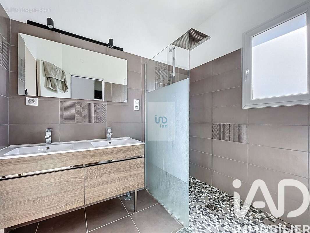 Photo 5 - Maison à ROCHEFORT-DU-GARD