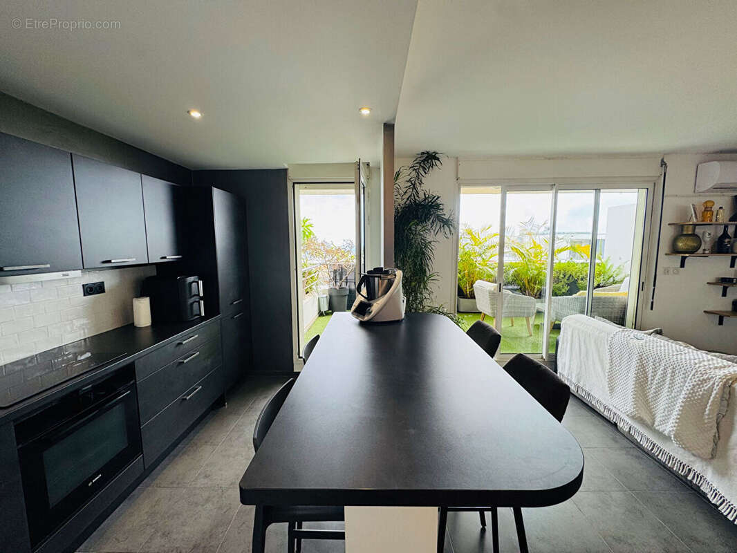 Appartement à SAINT-DENIS