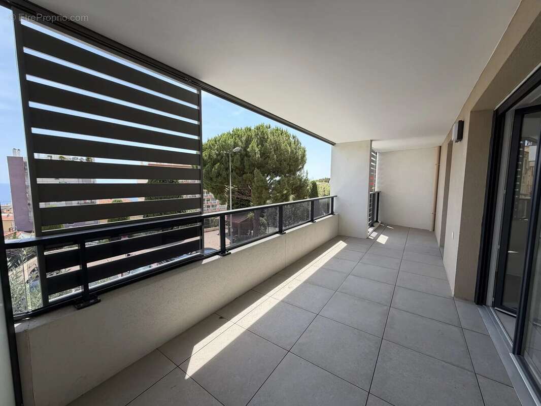 Appartement à CAP-D'AIL