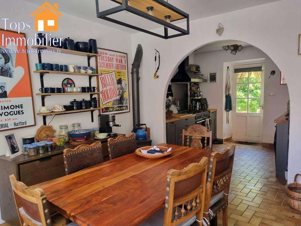 Charmante maison de village rénovée  102 m² habitables avec jardin et dépendances - photo 2