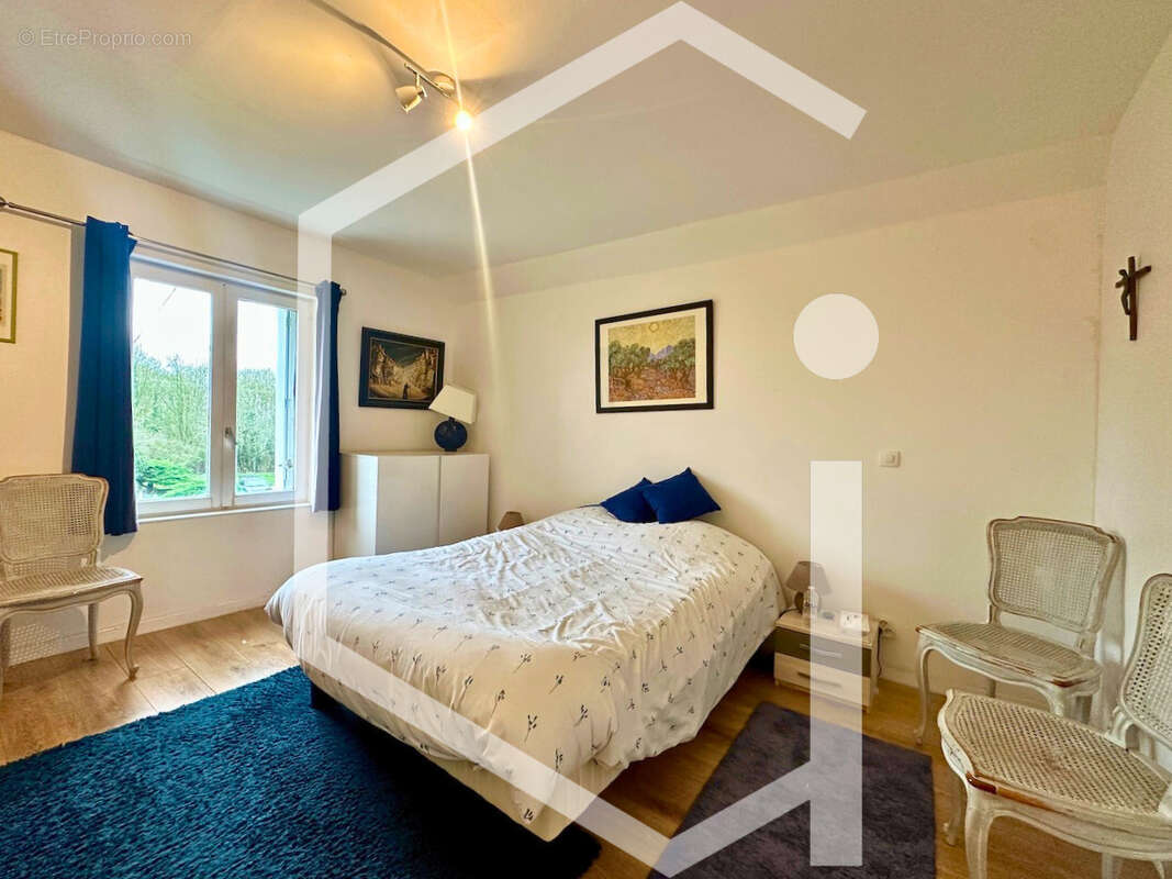 Maison à COSNE-COURS-SUR-LOIRE