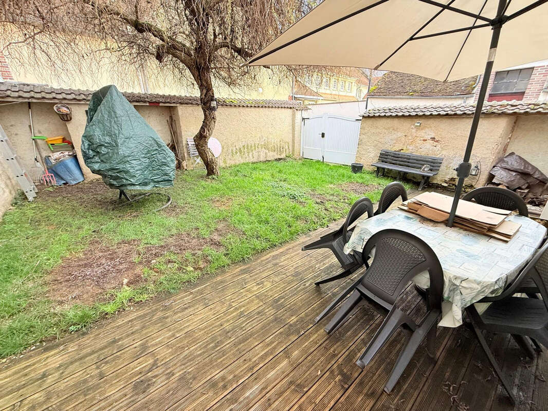 Maison à BASSOU