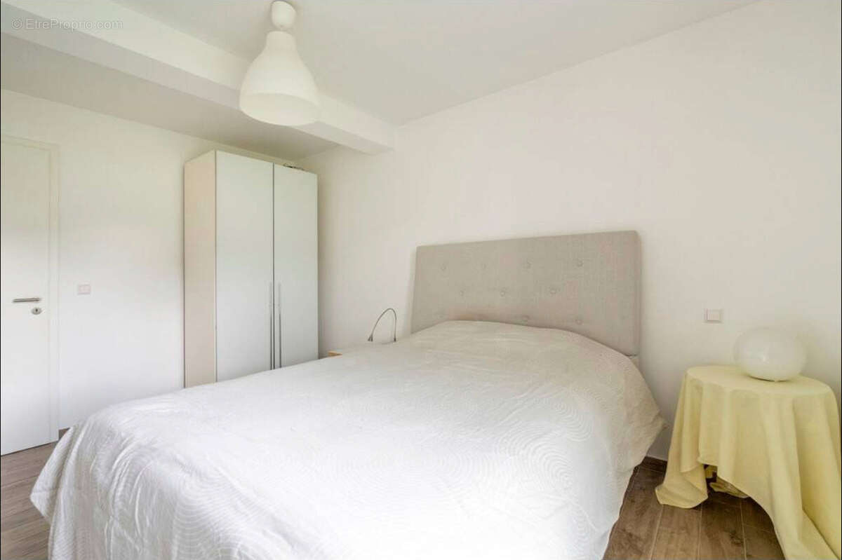 Appartement à NANTERRE
