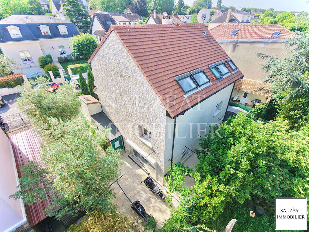 Maison à L'HAY-LES-ROSES