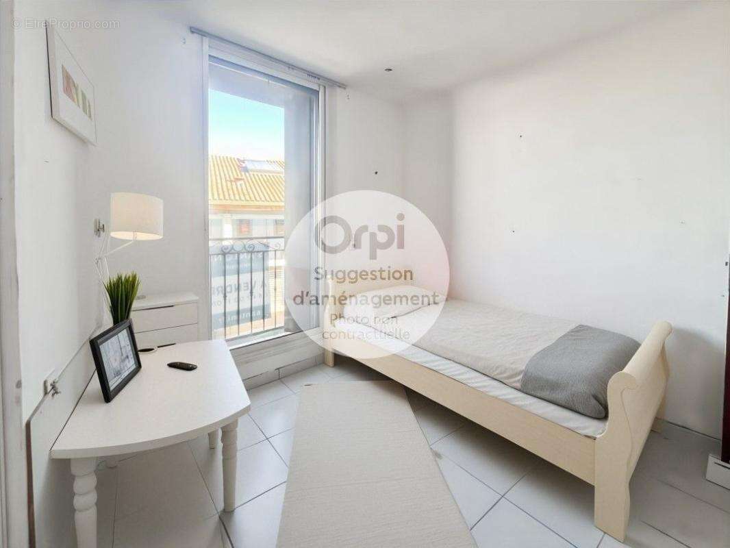 Vente immeuble à Marseillan avec appartement et locaux - photo 15