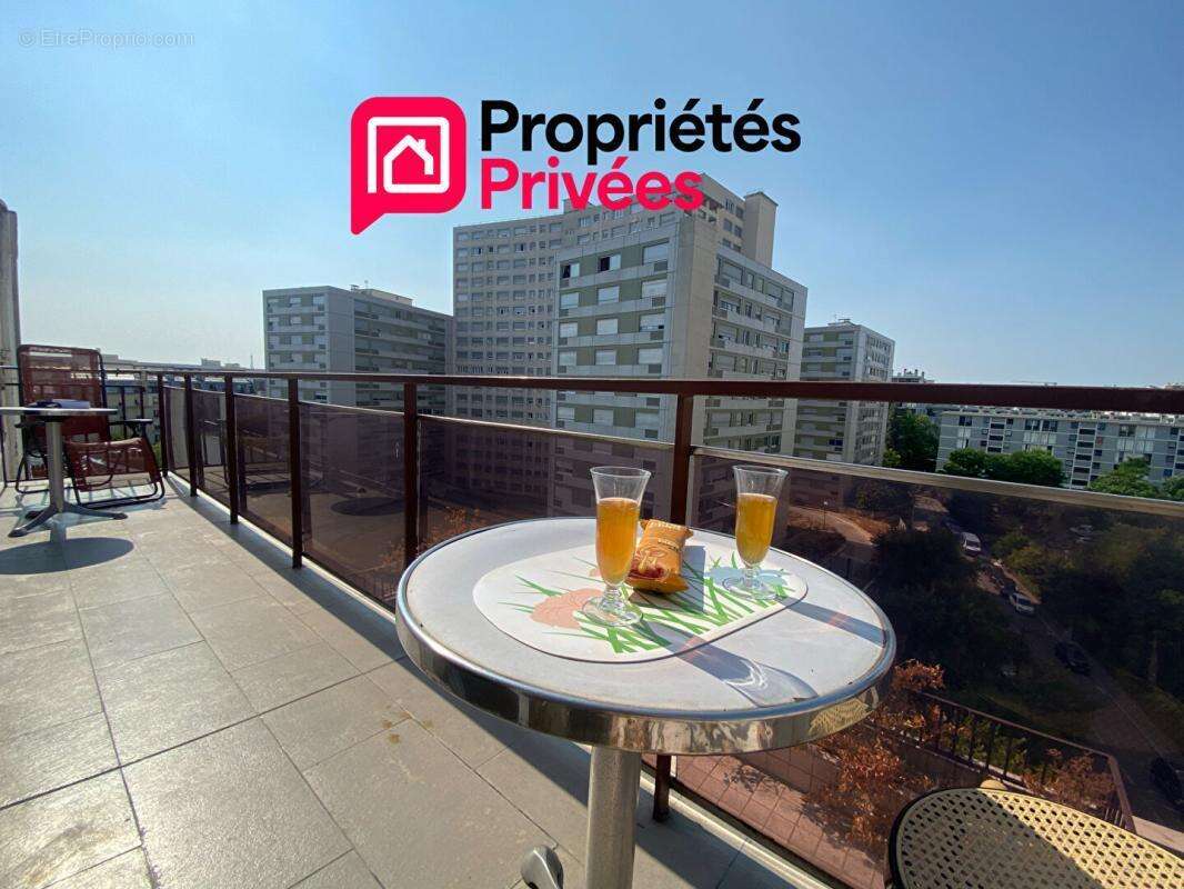 76m2 au dernier etage avec 2 balcons - photo 2