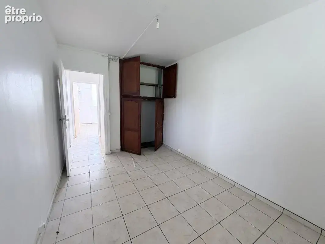 A VENDRE : Appartement T4 aux Abymes (97139) - photo 7