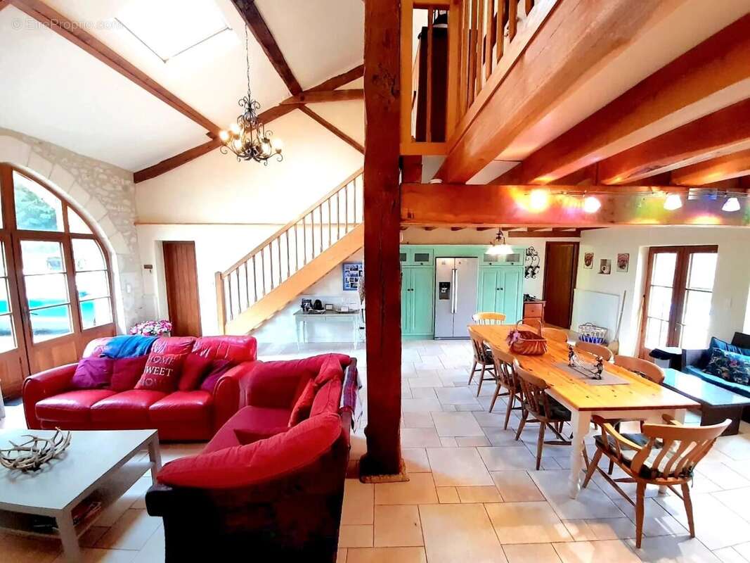 Appartement à SAINT-CAPRAISE-D'EYMET