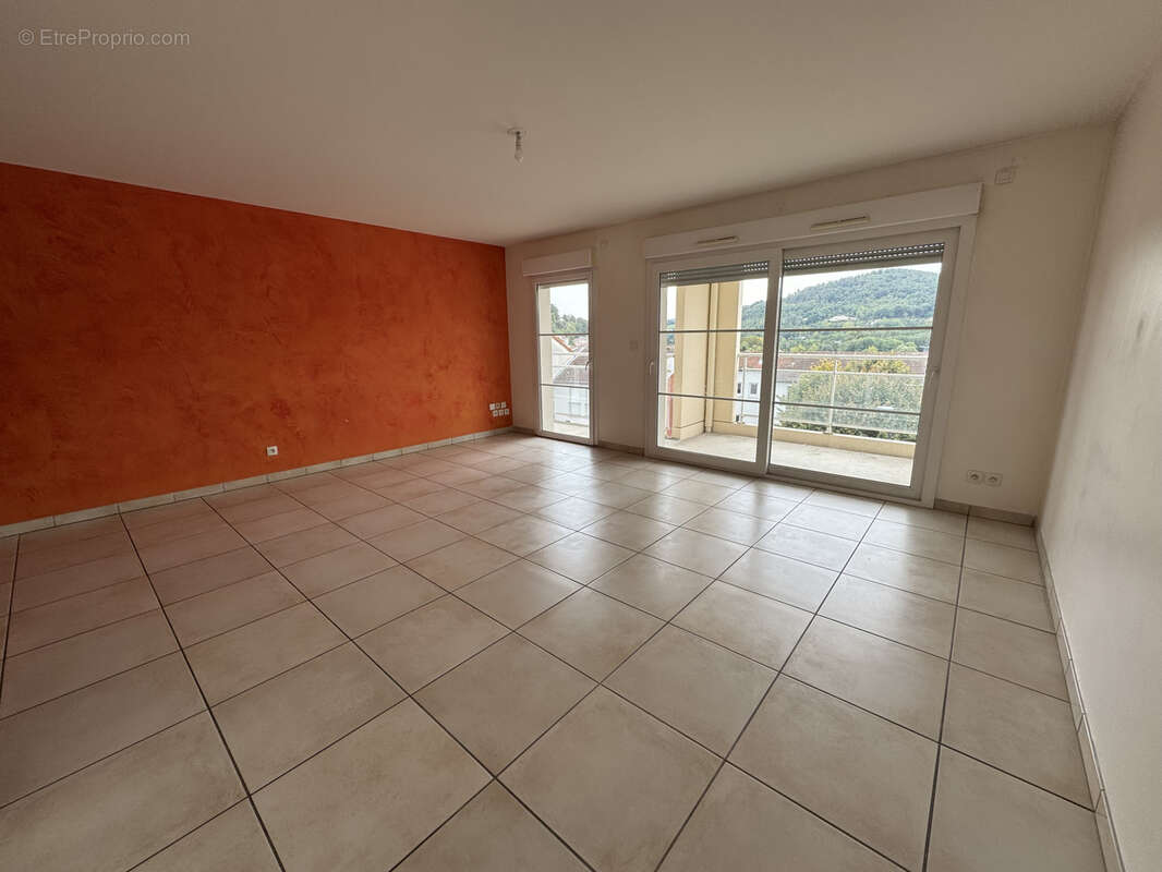 Appartement à LA FOUILLOUSE