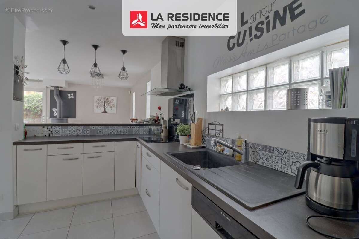 Maison à VERNEUIL-SUR-SEINE