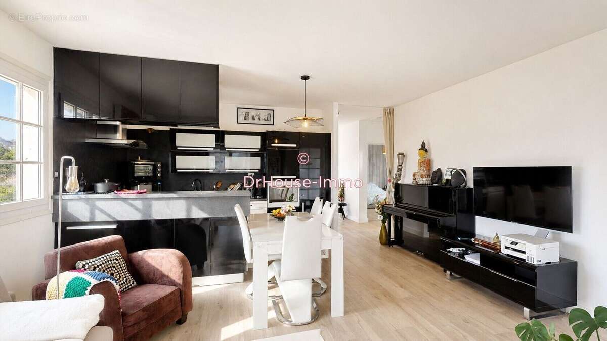 Appartement 100 m² à Villeneuve-Loubet  - photo 8
