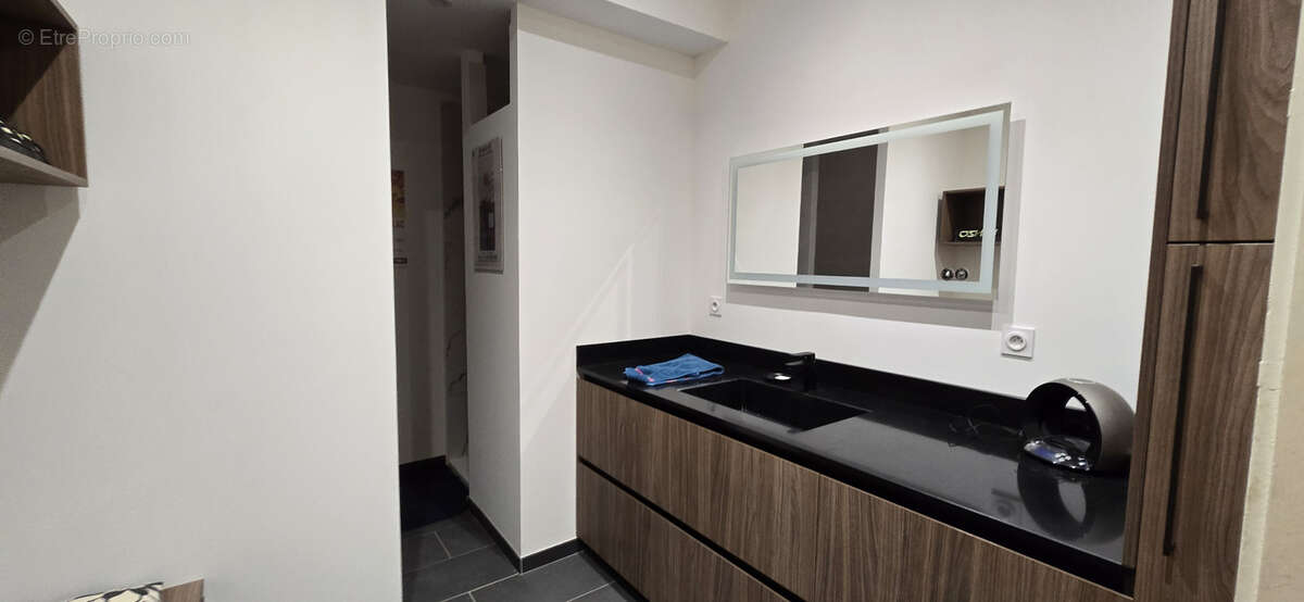 Maison à MONTPEYROUX